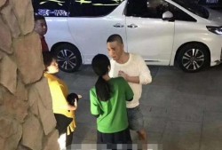 罗拉男朋友爆料视频在线观看,罗拉男友爆料视频，真相大曝光！